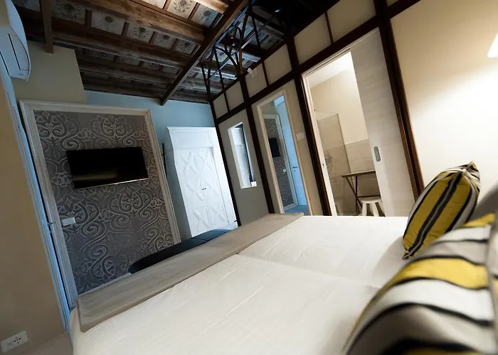 Residenza Bonifacio - Adults Only بيت ضيافة 4*