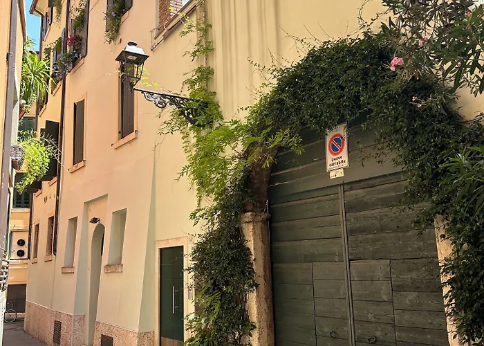 بيت ضيافة Residenza Bonifacio - Adults Only