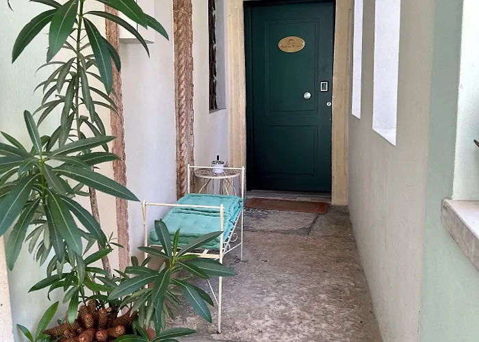 بيت ضيافة Residenza Bonifacio - Adults Only 4*